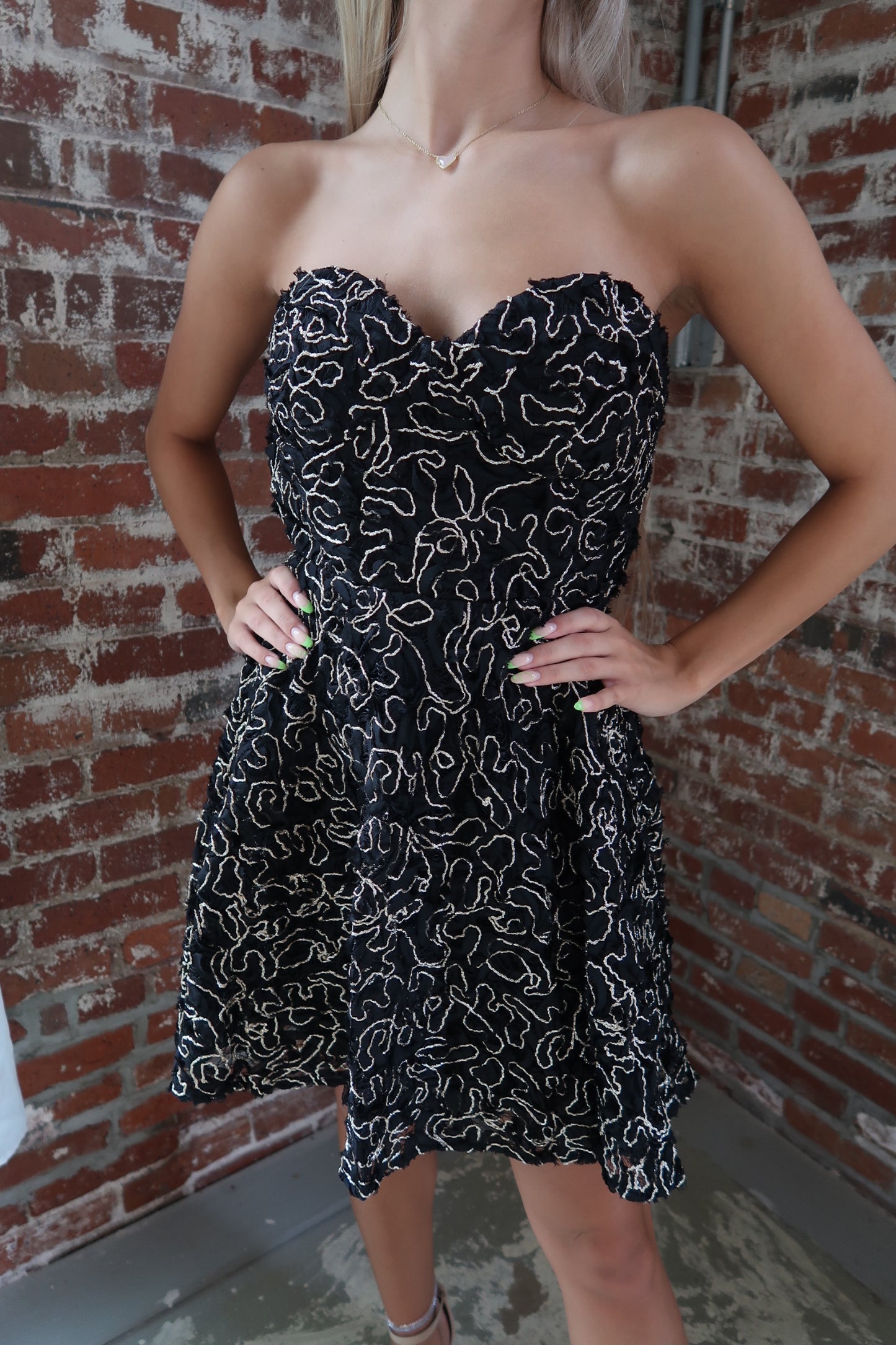 Black & Gold Strapless Party Dress Styles By Erica Black & Gold Strapless Party Dress Styles By Erica